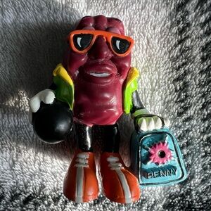 Funky Raisin Figurine with Sunglasses